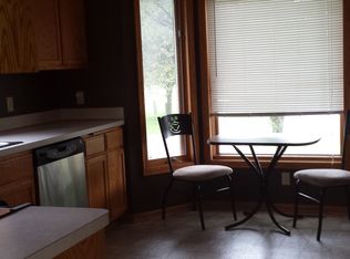 7640 Fairfield Rd N, Brooklyn Park, MN 55444