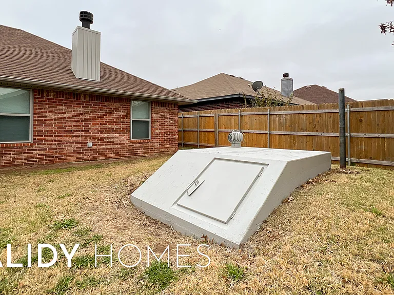5921 SE 88th St — Photo 46