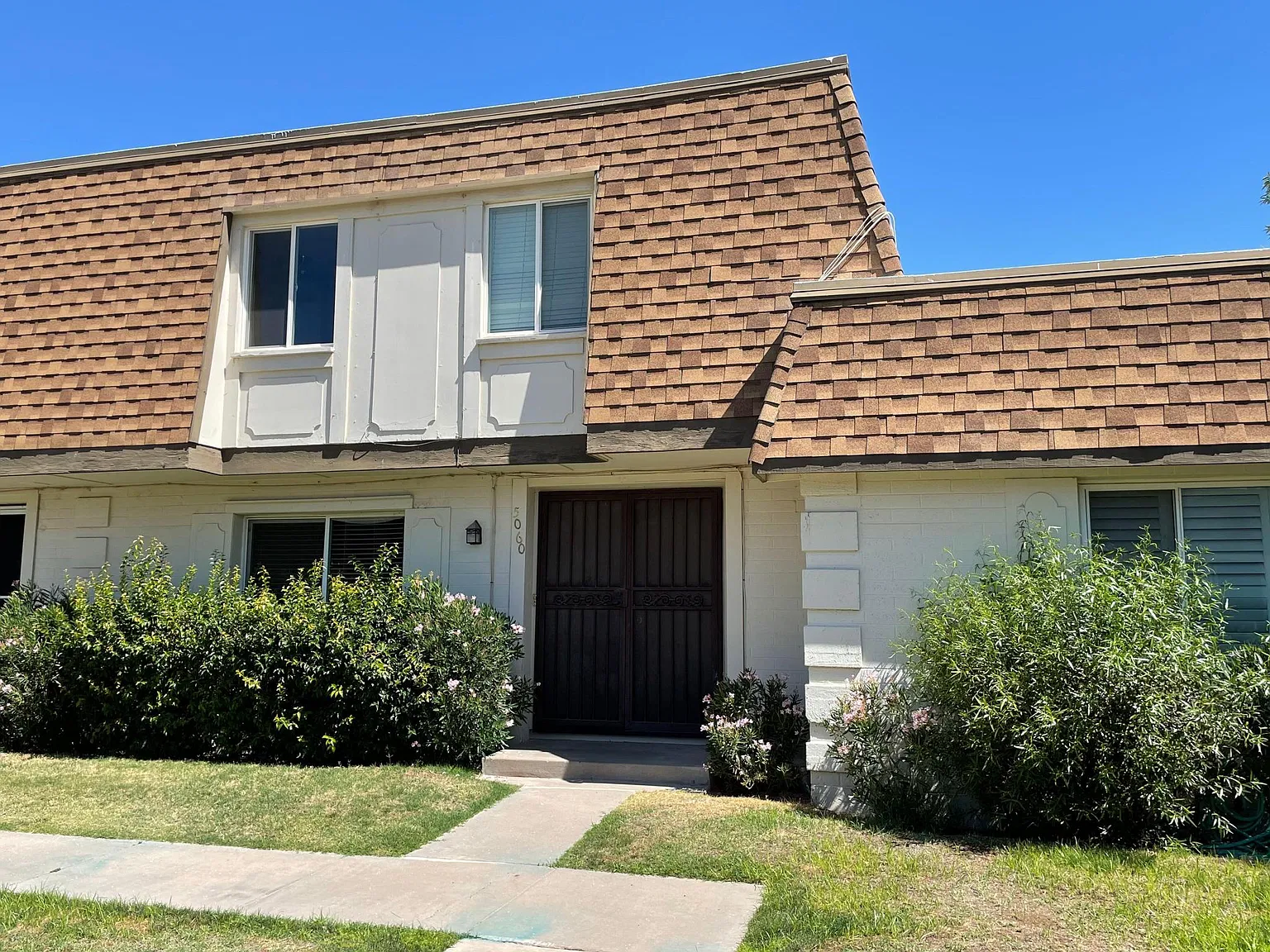 3 bed, 2.5 bath, 1704 sqft, $2,995 — Photo 2