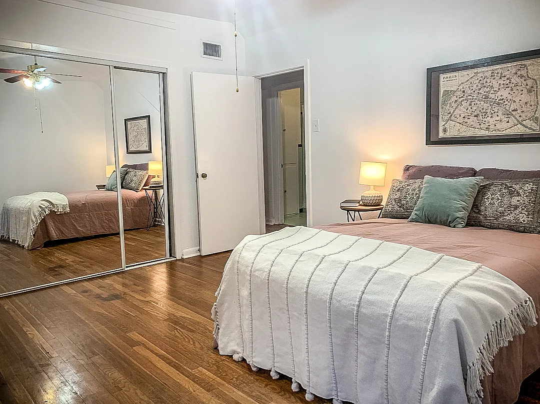 Chevy Chase Drive - Unit 904 - 1 — Photo 4