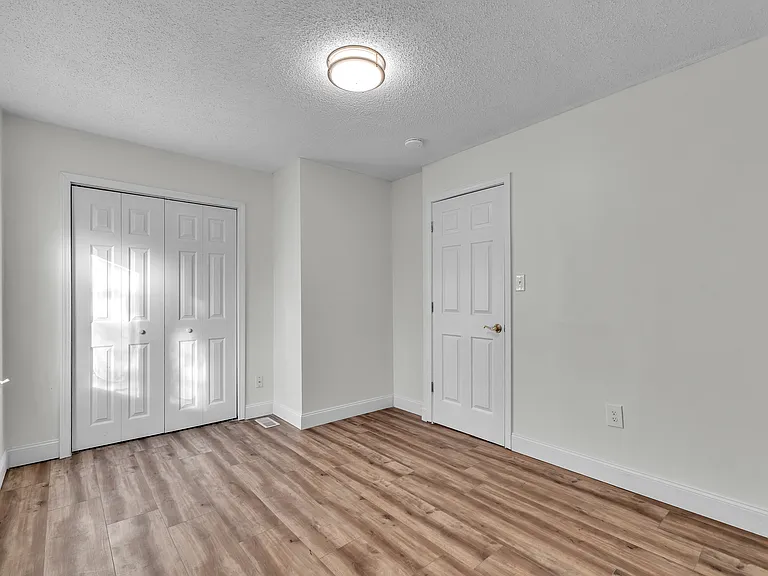 8165 Leonard Dr — Photo 32