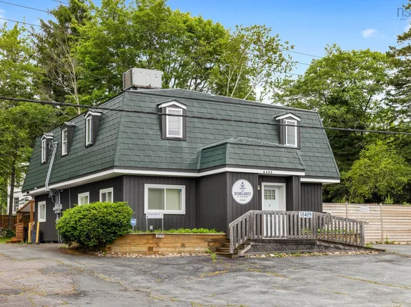 10409 Saint Margarets Bay Rd, Hubbards, NS B0J 1T0