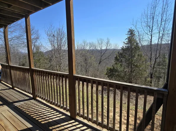 388 Notch Ln, Branson West, MO 65737