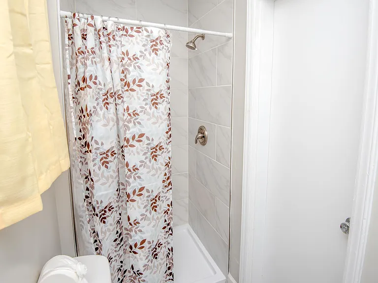 632 Carolyn Ln — Photo 23