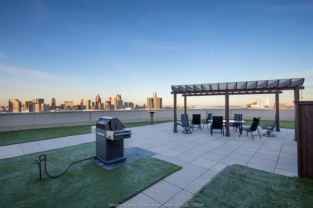 2 bed, 2.0 bath, 1151 sqft, $2,600 — Photo 3