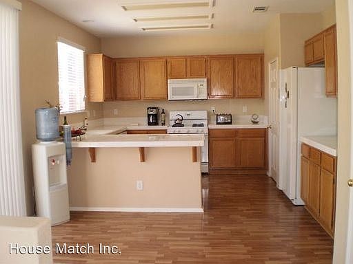 2nd image of 31692 Arbor Ct