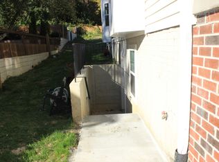 6926 Alpine Dr, Annandale, VA 22003