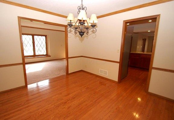 3rd image of 884 Cordero Ln