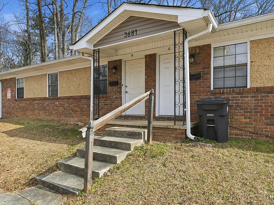 3681 Lynn Dr #B