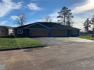 2 Valley View Ln, Duluth, MN 55811