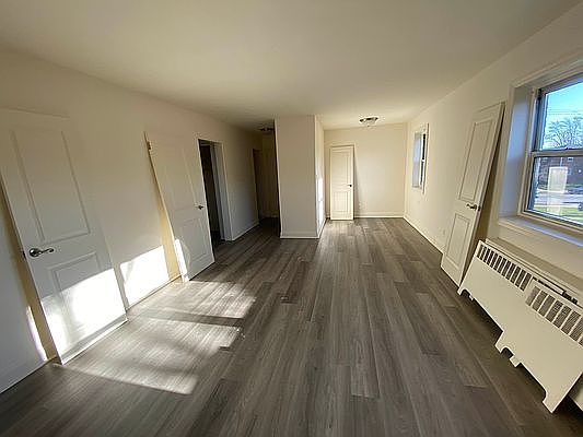 2nd image of 10 Claire Ct #2D