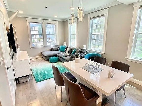 5th image of 35 Franklin St #1
