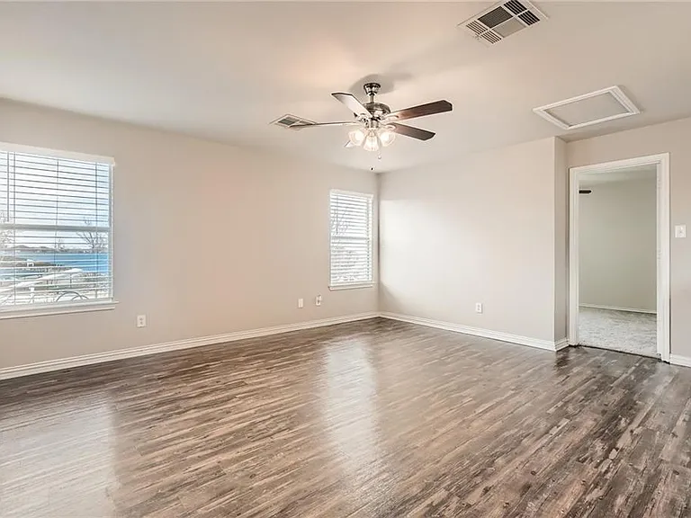 612 Copper Ct — Photo 15