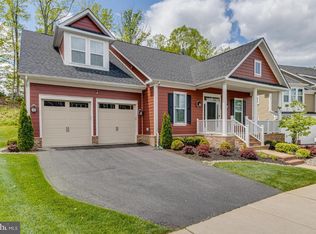 2633 Crossvine Dr, Dumfries, VA 22026