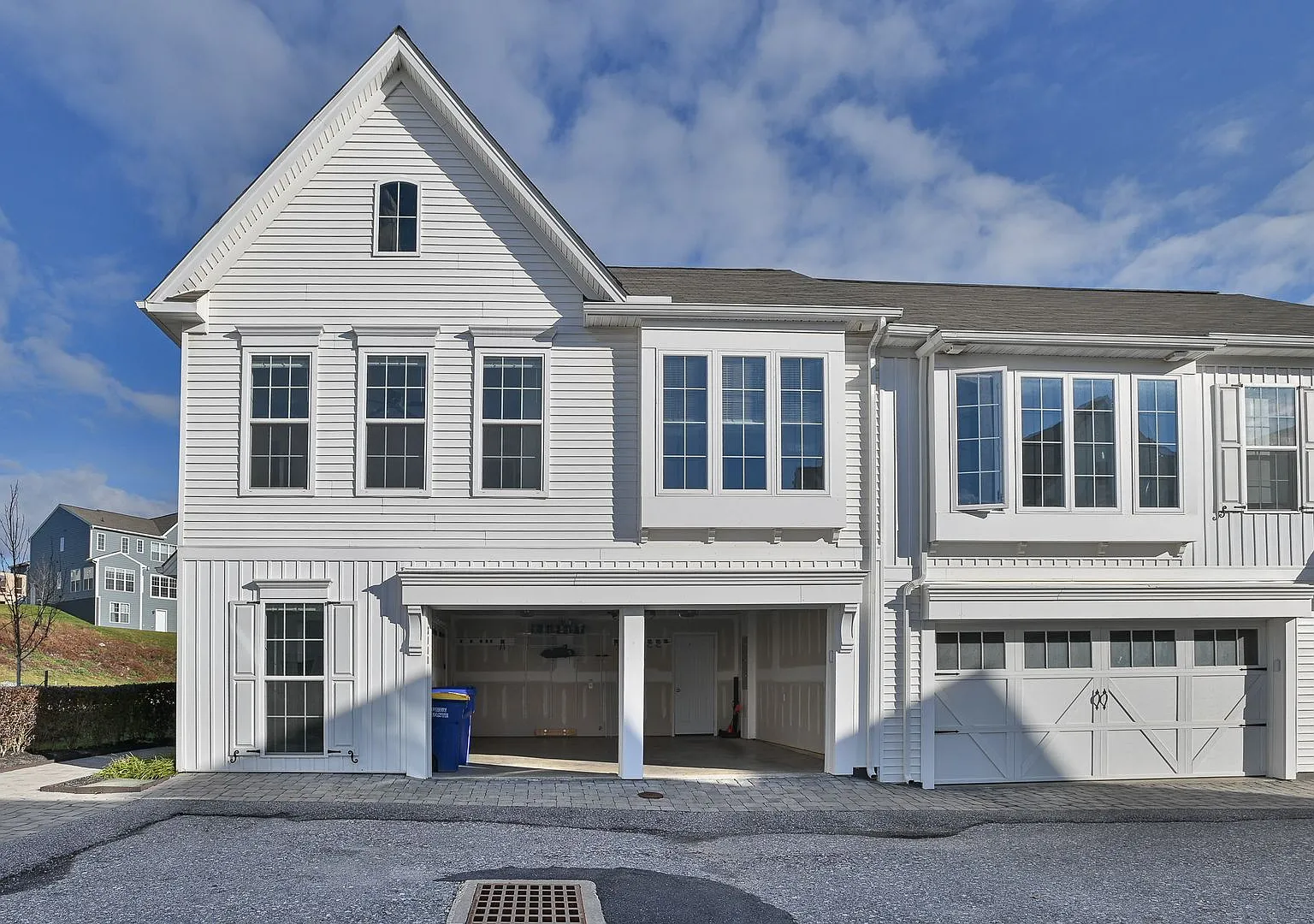 Beautiful Townhome in Arcona Community — Photo 2
