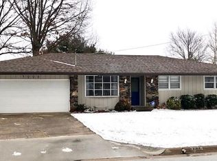 3228 N Wildan Ave, Springfield, MO 65803