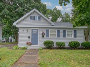28 Dudley St, Manchester, CT 06040