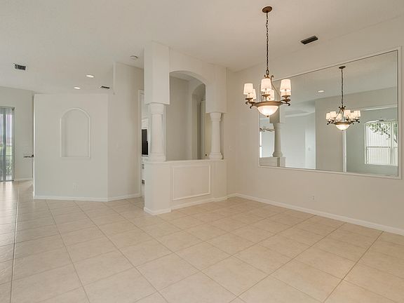 2nd image of 7043 Southport Dr