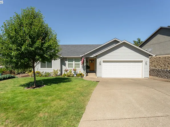 628 NE Cummins St, Roseburg, OR 97470