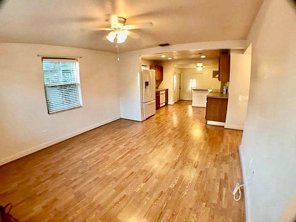 Living room/Entrance
