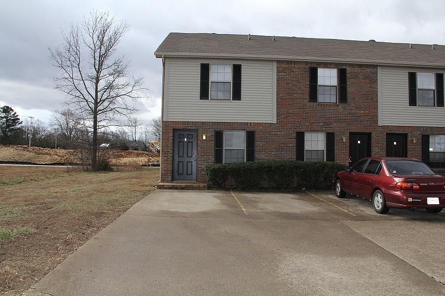 1st image of 105 Coyote Ct APT 3