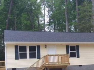 5732 Crany Creek Dr, Gloucester, VA 23061