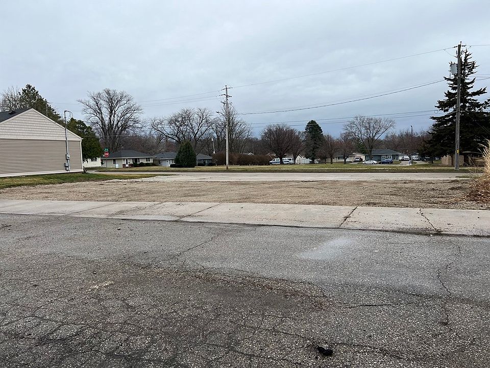 1st image of 7503 Dennis Dr