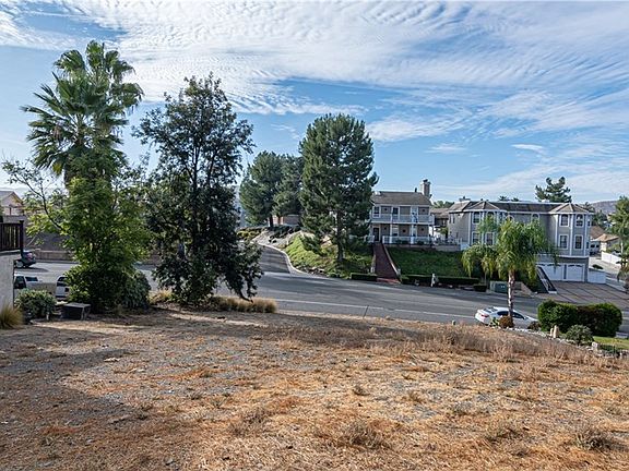 3rd image of 22610 Canyon Lake Dr S