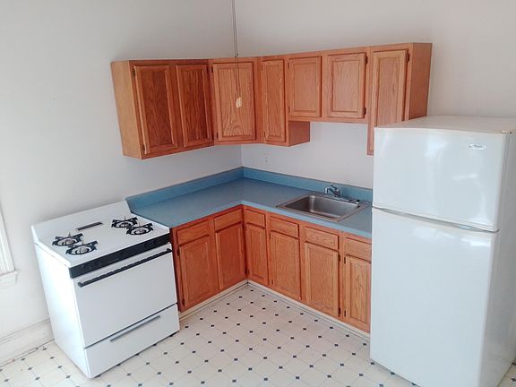 5th image of 3710 Hamilton St #2
