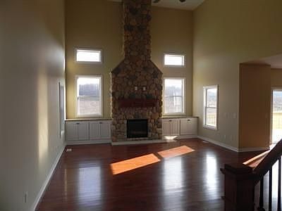 3rd image of 6854 Apple Blossom Ln