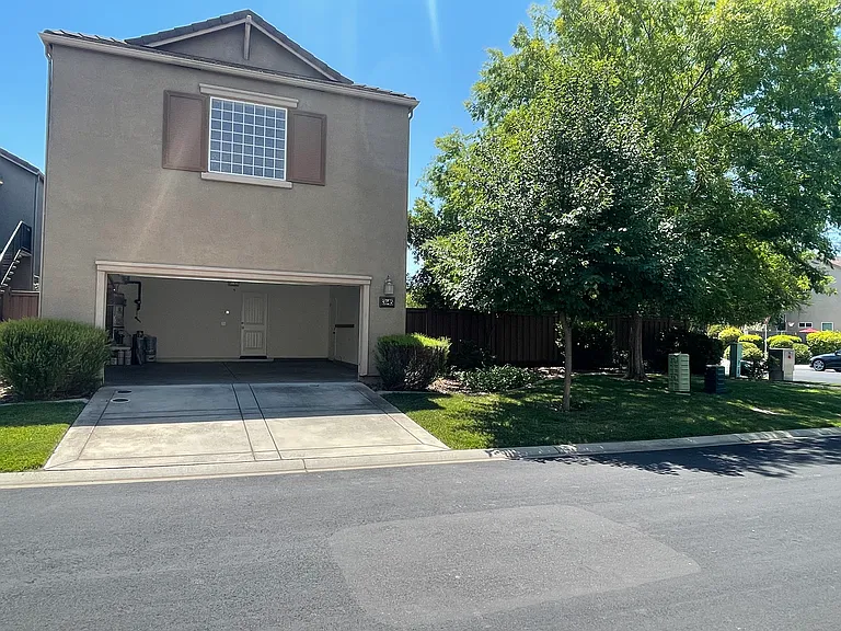 3145 Ardley Dr — Photo 24