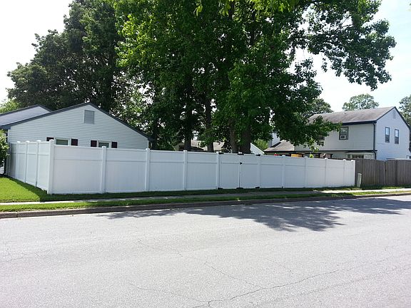 2nd image of 42 Sanlun Lakes Dr