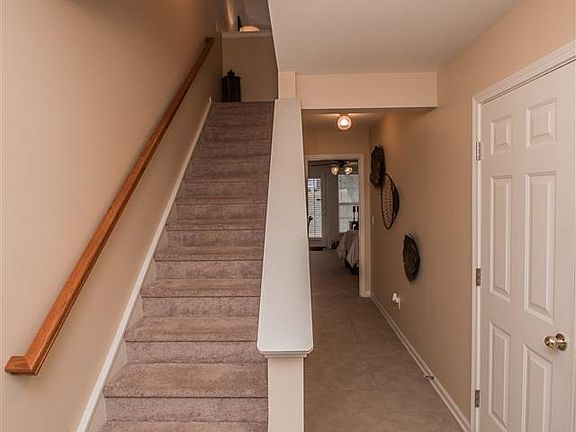 4th image of 30 Heritage Oak Way
