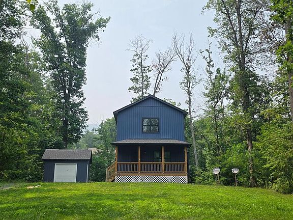 2nd image of 711 Fawn Dr