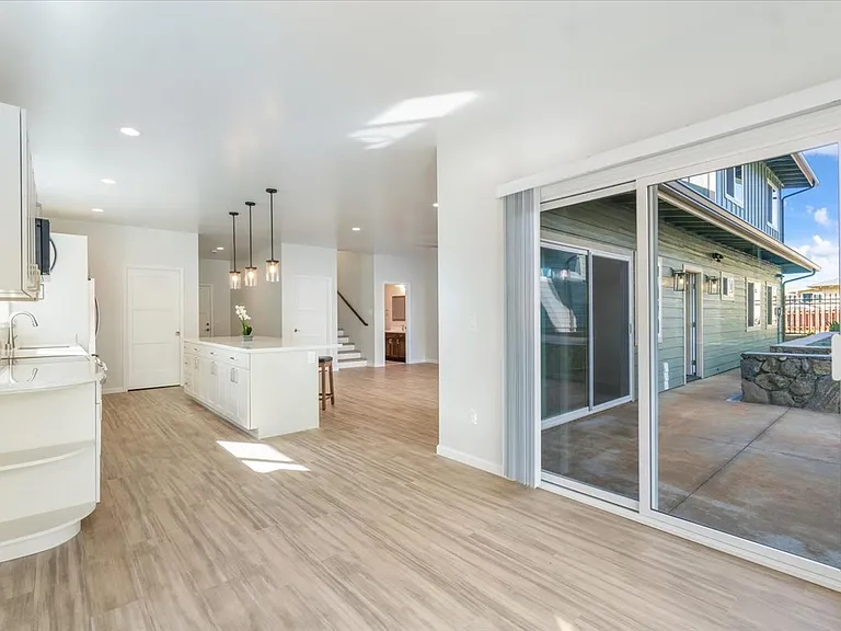 5124 Kalanianaole Hwy #A — Photo 6