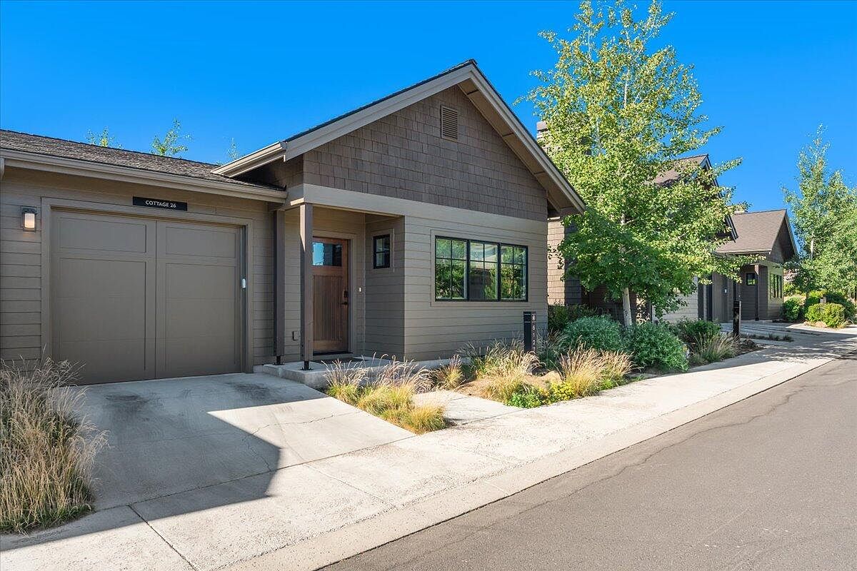 61273 Tetherow Dr #26