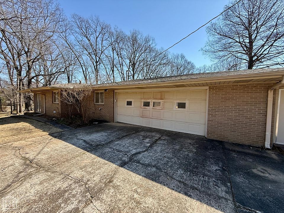 1st image of 511 Clay Dr