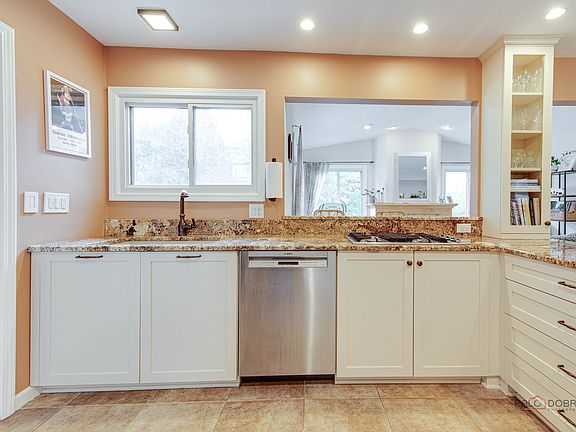 2nd image of 4365 Rock Cove Dr