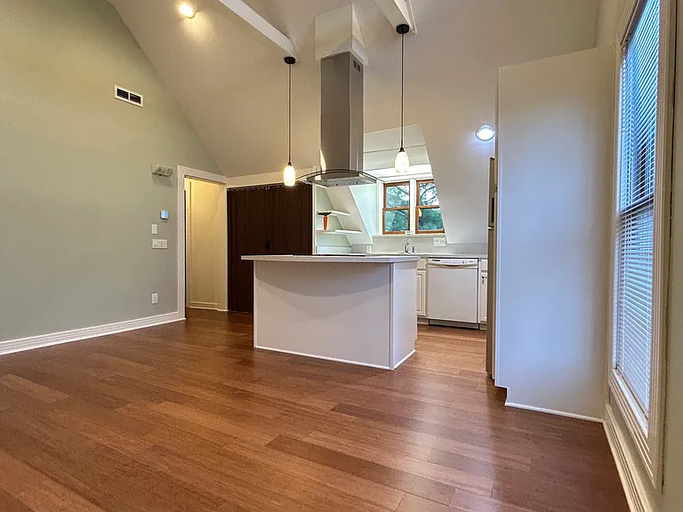 5428 Madison St — Photo 32