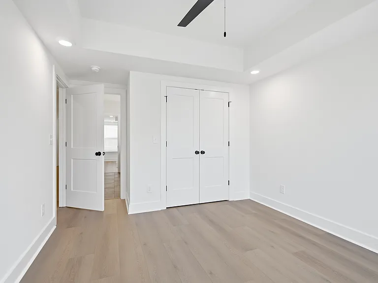 3963 Clifton Ave — Photo 19