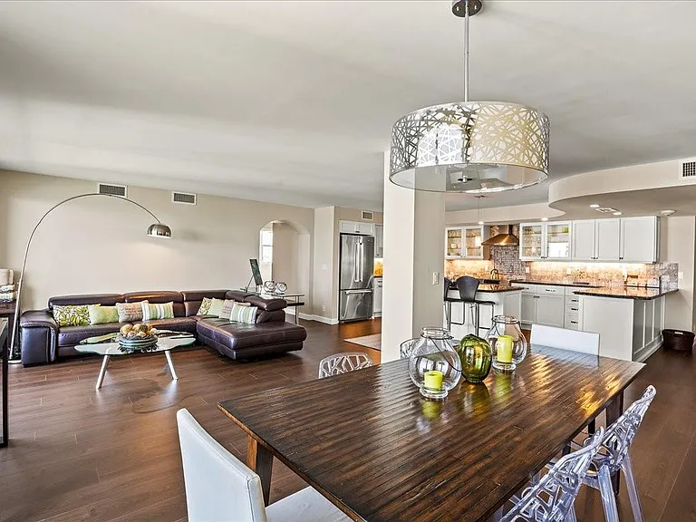 1890 S Ocean Dr #Penthouse 4 — Photo 9