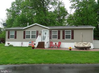 16 Skyview Ln, Quakertown, PA