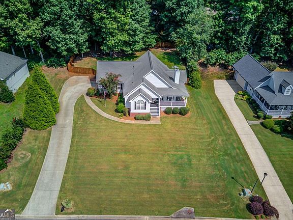 5th image of 2037 Windfield Dr