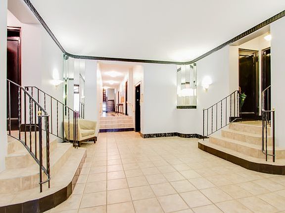 5th image of 205 E 82nd St APT 5C