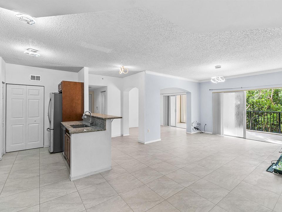 1st image of 4302 Tuscany Way