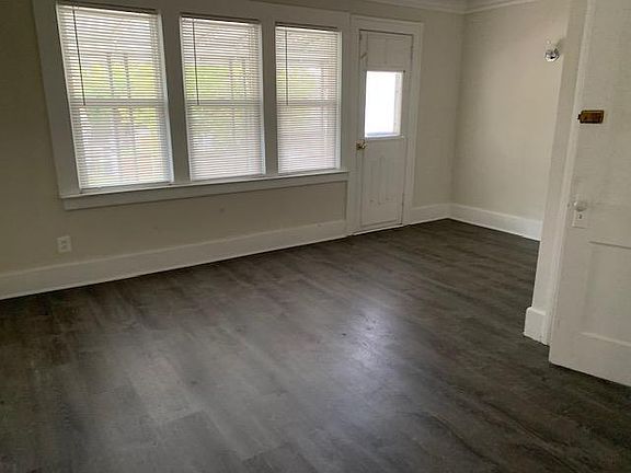 5th image of 1273 Fort Park Blvd