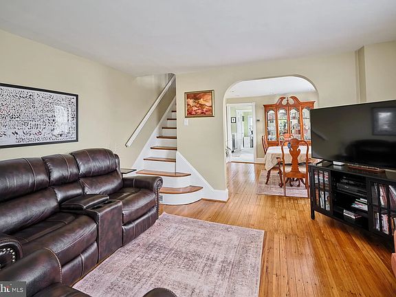 5th image of 339 S Lincoln Ave
