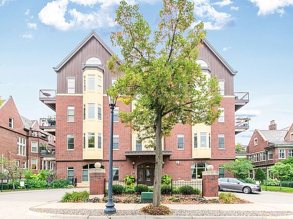 2nd image of 301 Clifton Ave APT 2J