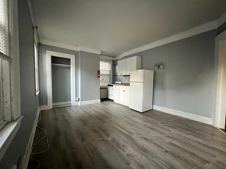 83 Englewood Ave #8 — Photo 16