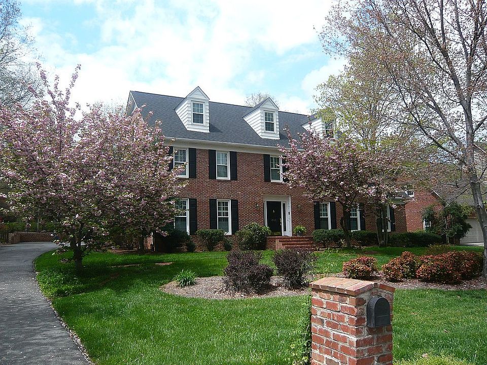 HOUSE FROM STREET